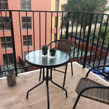 Apartment Apartament Centrum Blisko Hali Widowiskowej Arena Gliwice, Przy Politechnice Slaskiej *
